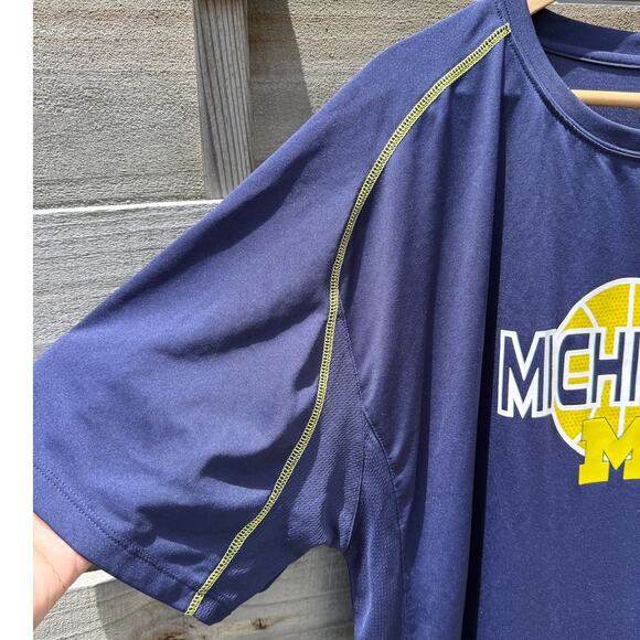 Michigan Wolverines Basketball Majestic Blue Yellow Athletic shirt Size XL - Picture 6 of 7
